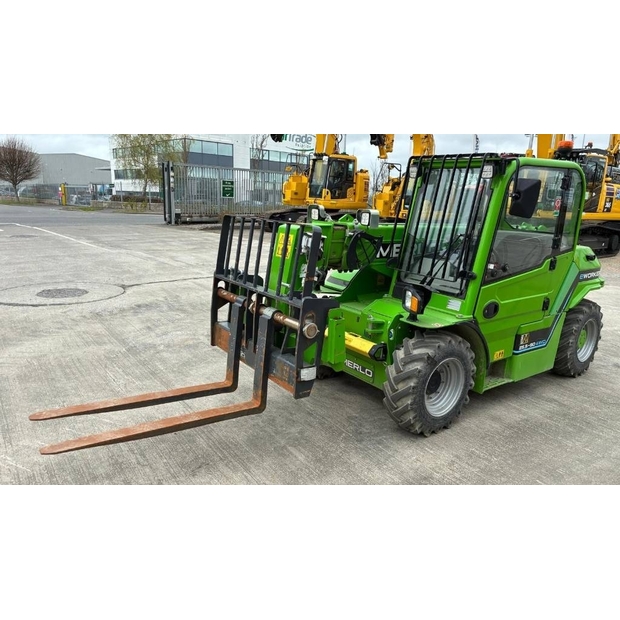 2022 ميرلو 25-46736250