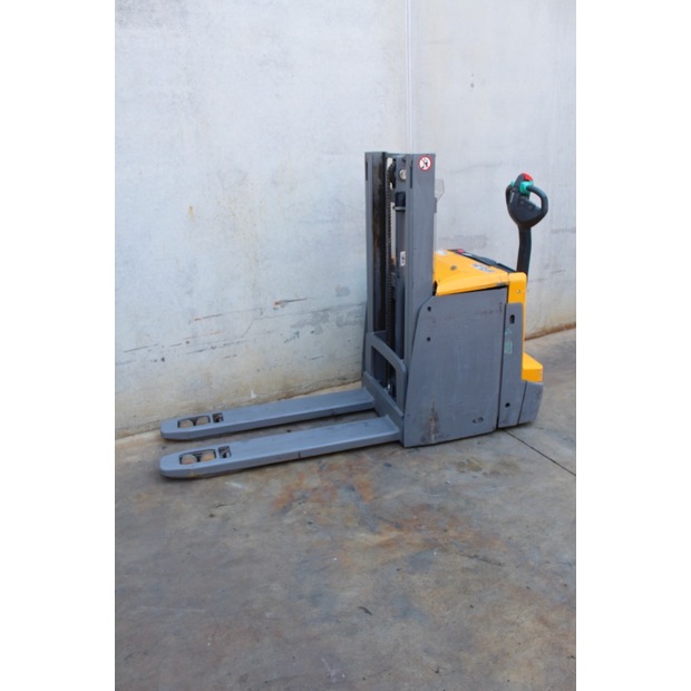 2020 جنجهينريتش EJD 222 201 ZT LI-ION-46739860