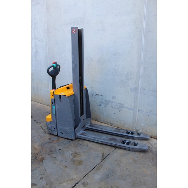 2022 جنجهينريتش EJD 118i 152M LI-ION-46739958