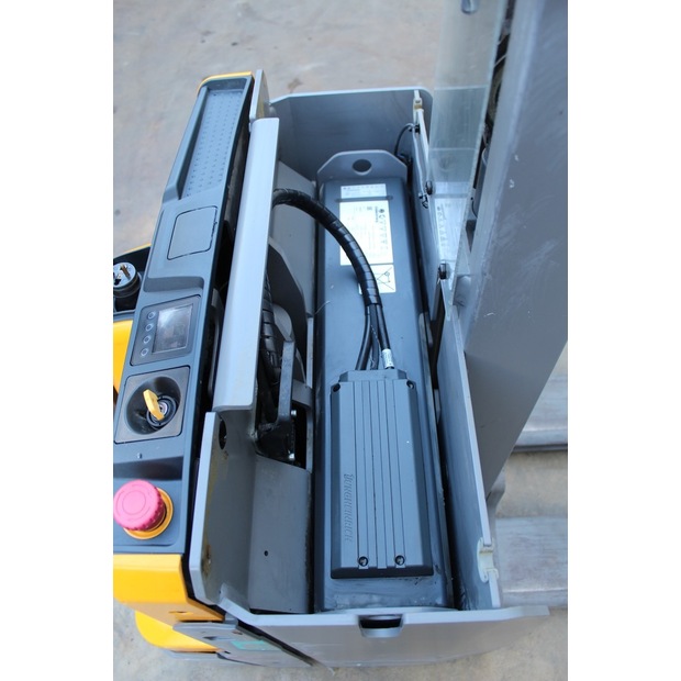 2022 جنجهينريتش EJD 118i 152M LI-ION-46739962