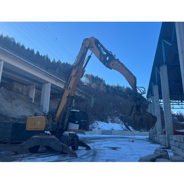 2018 ليبهير LH50M-46740611