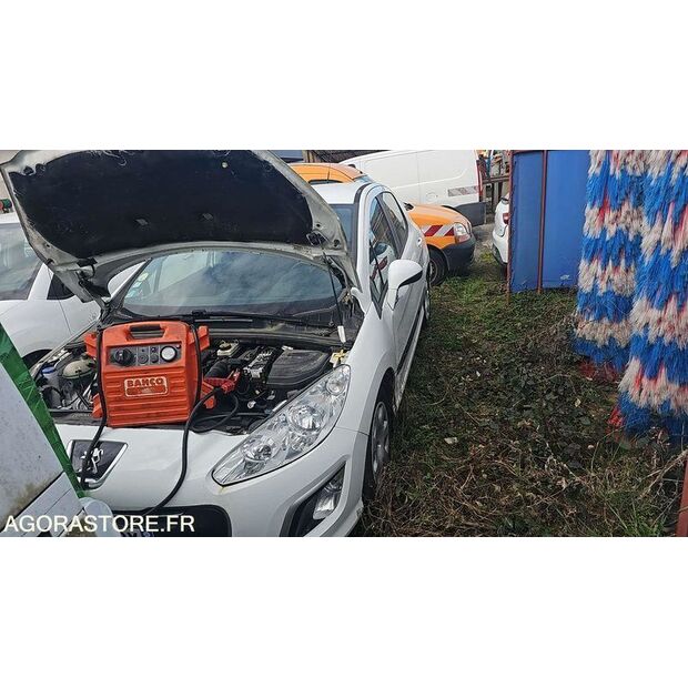 2013 بيجو 308-46746364