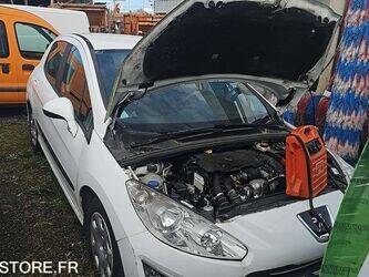 2013-peugeot-308-1444869-46746365