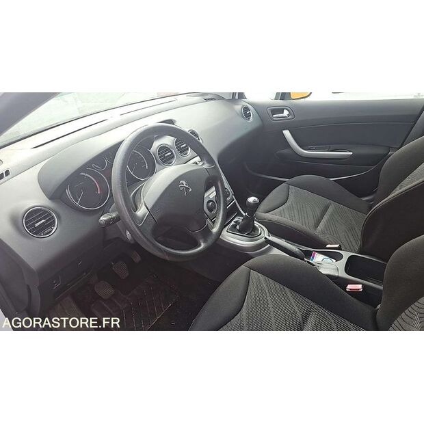 2013 بيجو 308-46746369