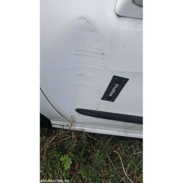 2013 بيجو 308-46746374