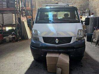 صورة ل شاحنات 2006 رينو Mascott