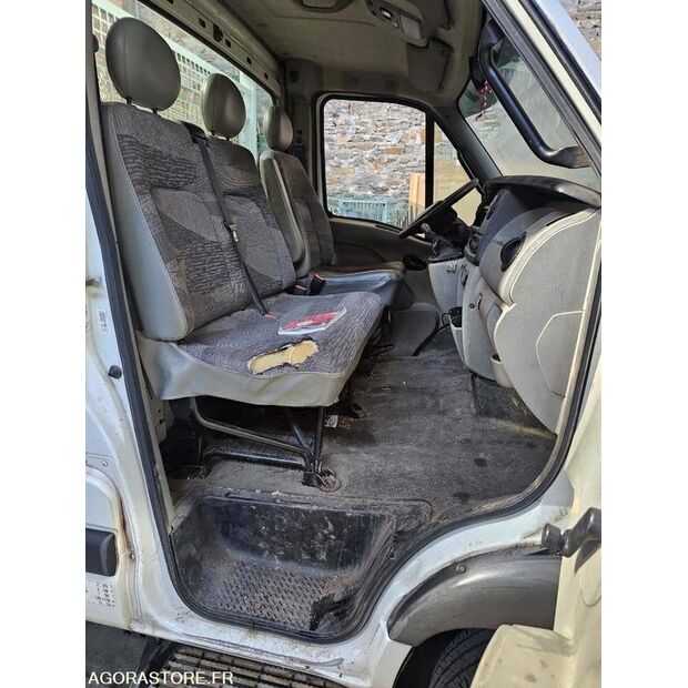 2006 Renault Mascott-46746678