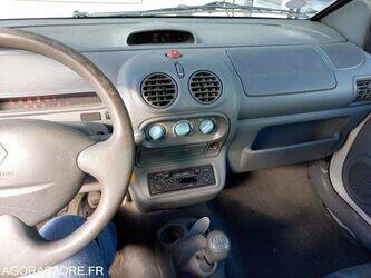 2007-renault-twingo-1444883-46746698