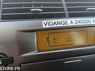 2008-citroen-c4-1444886-46746759