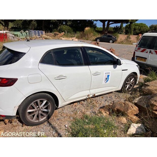 2017 Renault Megane-46746824