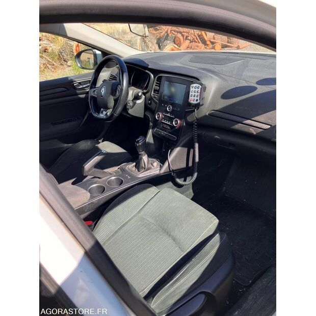 2017 Renault Megane-46746825