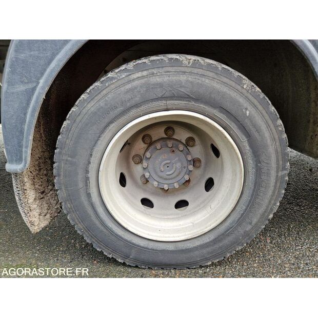 2013 رينو Midlum-46746855