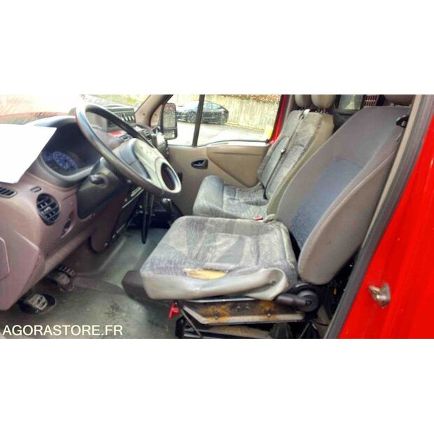 2001 Renault Master-46746953