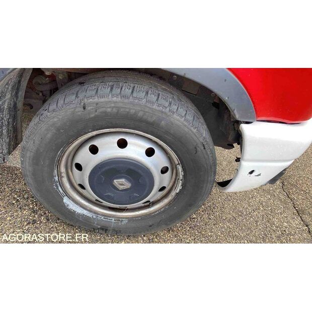 2001 Renault Master-46746973