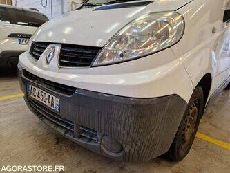 2009-renault-trafic-1444897-46747011