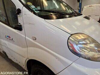 2009-renault-trafic-1444897-46747017
