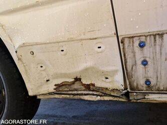 2009-renault-trafic-1444897-46747024