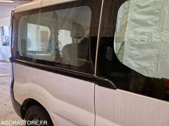 2009-renault-trafic-1444897-46747025