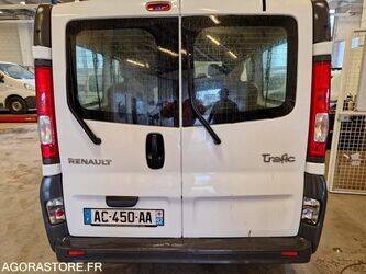 2009-renault-trafic-1444897-46747030