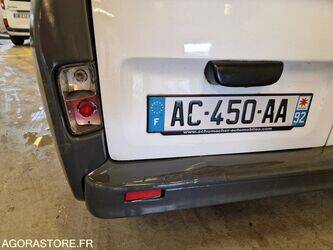 2009-renault-trafic-1444897-46747031