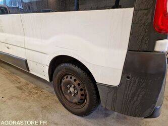 2009-renault-trafic-1444897-46747033