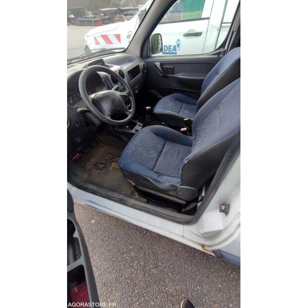 2008 Peugeot PARTNER-46747122