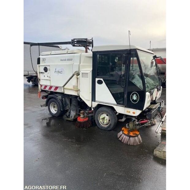 2011 سكاراب Minor-46747126