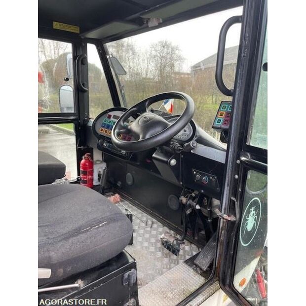 2011 سكاراب Minor-46747127