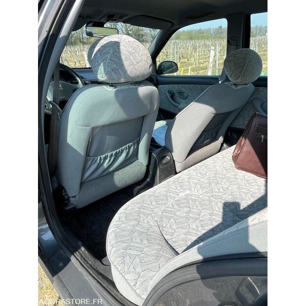 1996 Peugeot 406-46747136