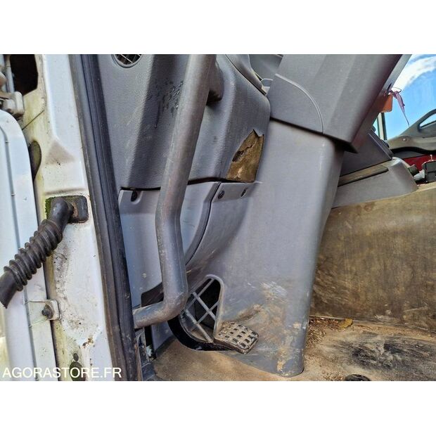 2004 ايفكو 190S27-46747331