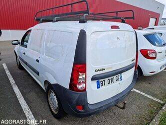 2011-dacia-logan-1444915-46747346