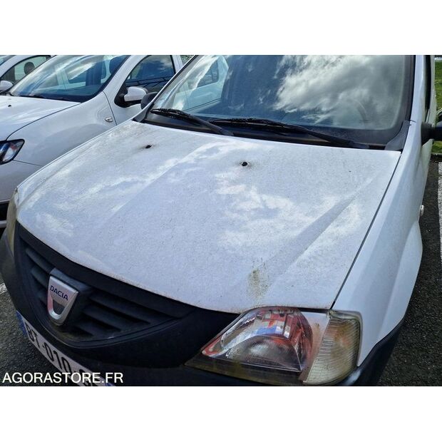 2011 داسيا LOGAN-46747347