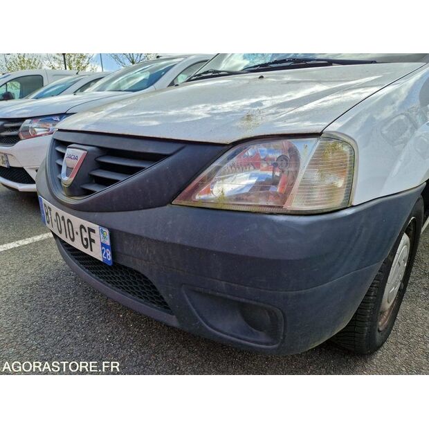 2011 داسيا LOGAN-46747348