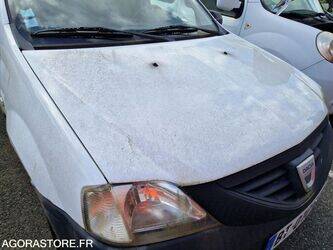 2011-dacia-logan-1444915-46747350