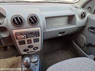 2011-dacia-logan-1444915-46747376