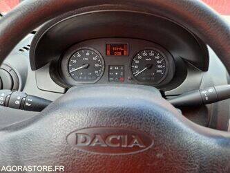 2011-dacia-logan-1444915-46747377