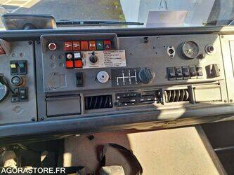 1997-renault-m210-1444917-46747391