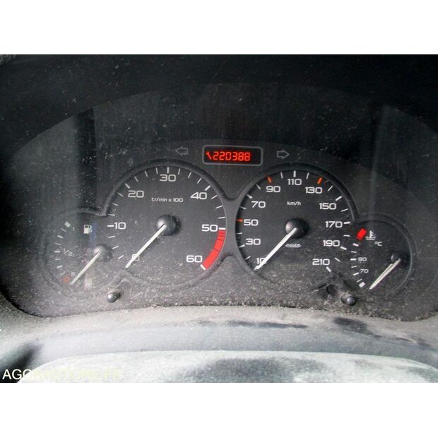 2004 سيتروين BERLINGO-46747401