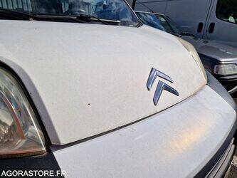 2011-citroen-nemo-1444919-46747410