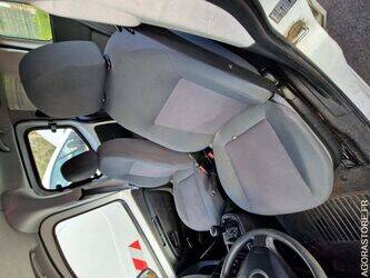 2011-citroen-nemo-1444919-46747430