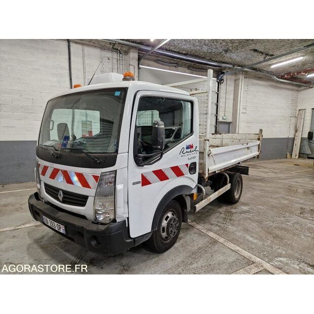 2013 Renault Maxity-46747436