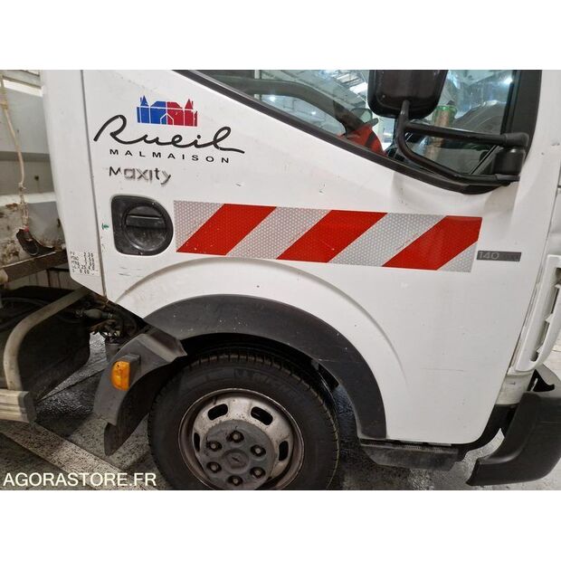 2013 Renault Maxity-46747447