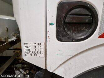 2013-renault-maxity-1444920-46747448