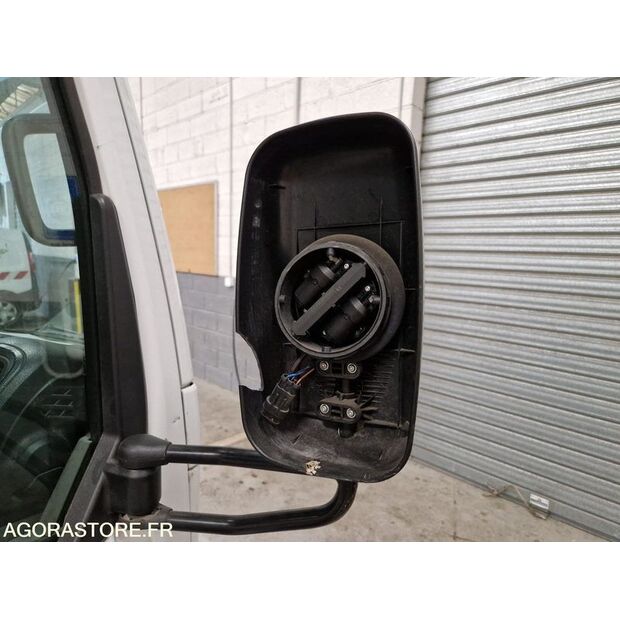 2013 Renault Maxity-46747450