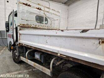 2013-renault-maxity-1444920-46747462