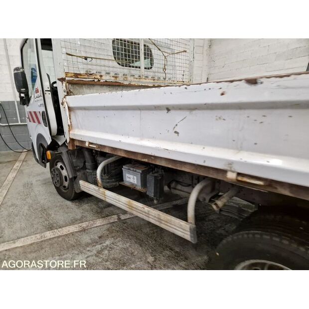 2013 Renault Maxity-46747463