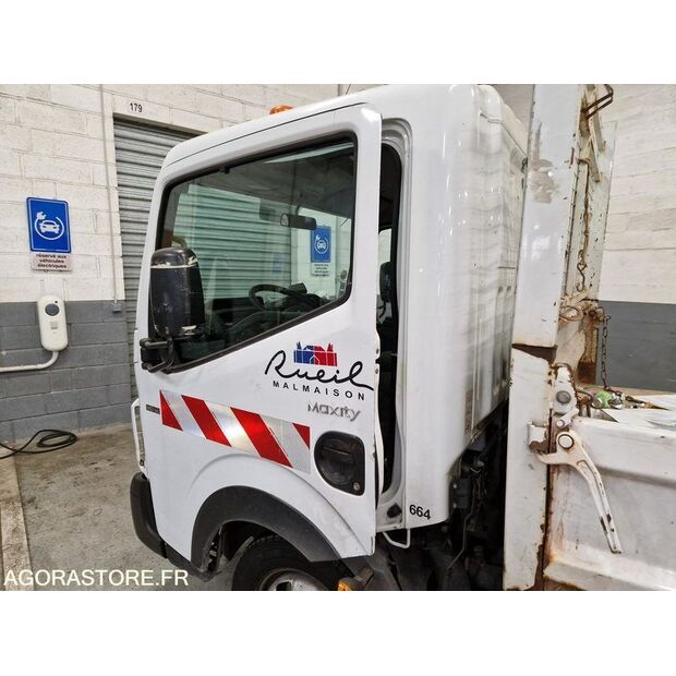 2013 Renault Maxity-46747464