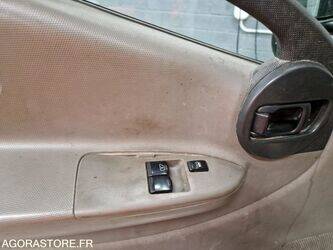 2013-renault-maxity-1444920-46747465