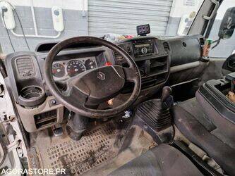 2013-renault-maxity-1444920-46747467