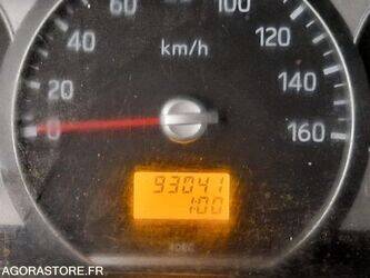 2013-renault-maxity-1444920-46747471